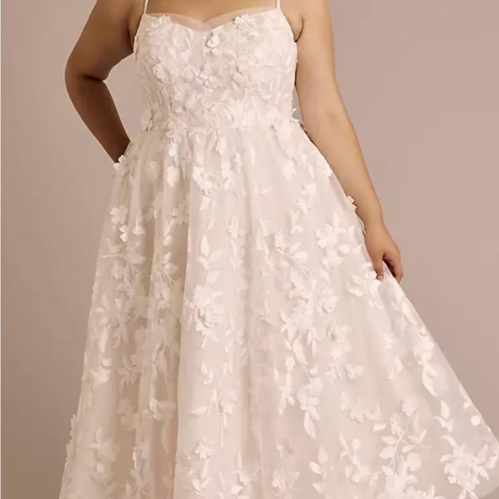 Floral Applique Tea-Length Dress